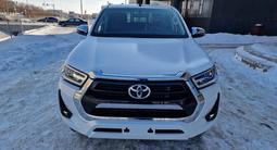 Toyota Hilux 2023 года за 24 500 000 тг. в Актобе – фото 3