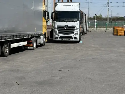 Mercedes-Benz  Actros 2013 года за 35 000 000 тг. в Алматы – фото 2