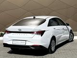 Hyundai Elantra 2021 года за 7 590 000 тг. в Караганда – фото 5