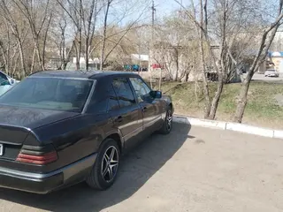 Mercedes-Benz E 260