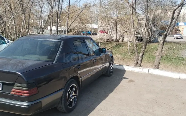 Mercedes-Benz E 260 1989 года за 1 200 000 тг. в Астана