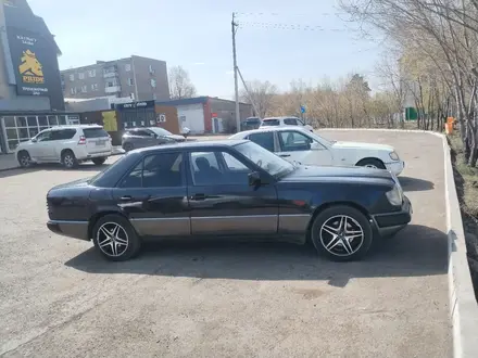 Mercedes-Benz E 260 1989 года за 1 200 000 тг. в Астана – фото 4