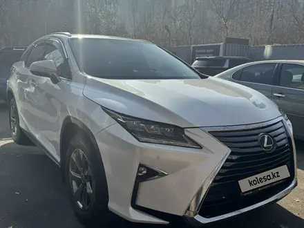 Lexus RX 300 2018 года за 15 500 000 тг. в Алматы – фото 2