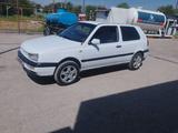 Volkswagen Golf 1993 годаүшін1 000 000 тг. в Сарыагаш