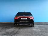 Hyundai Grandeur 2015 годаүшін6 444 800 тг. в Шымкент – фото 4
