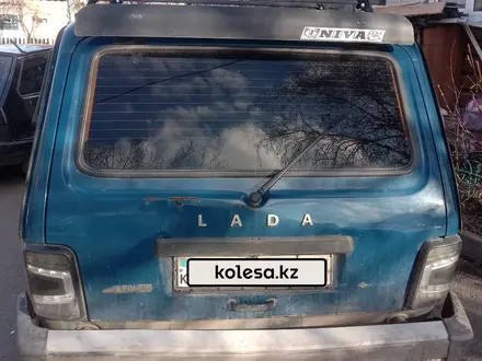 ВАЗ (Lada) Lada 2121 2016 года за 2 000 000 тг. в Астана – фото 2