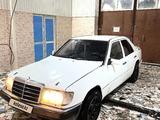 Mercedes-Benz E 200 1986 годаfor950 000 тг. в Жезказган – фото 3