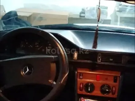 Mercedes-Benz E 230 1991 года за 1 300 000 тг. в Сатпаев – фото 12