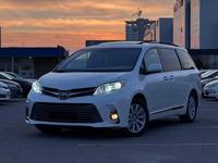 Toyota Sienna 2015 годаүшін14 000 000 тг. в Актау