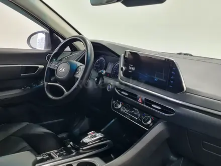 Hyundai Sonata 2021 года за 9 450 000 тг. в Алматы – фото 15