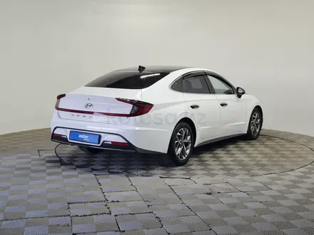 Hyundai Sonata 2021 года за 9 450 000 тг. в Алматы – фото 5