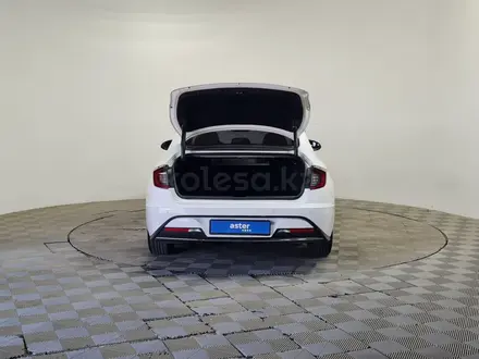 Hyundai Sonata 2021 года за 9 450 000 тг. в Алматы – фото 9