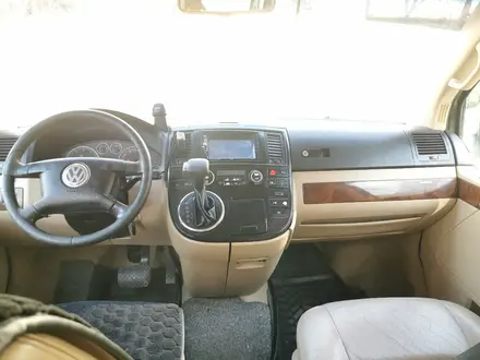 Volkswagen Multivan 2004 года за 6 500 000 тг. в Павлодар – фото 11