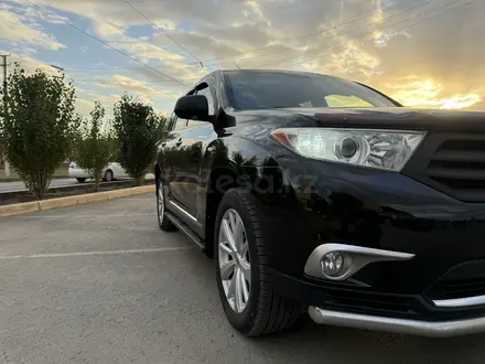 Toyota Highlander 2012 года за 13 990 000 тг. в Актобе – фото 5