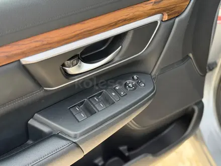 Honda CR-V 2017 года за 12 000 000 тг. в Алматы – фото 12
