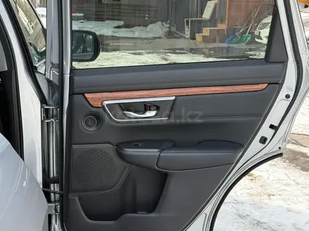 Honda CR-V 2017 года за 12 000 000 тг. в Алматы – фото 25