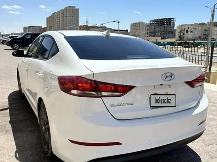 Hyundai Elantra 2016 года за 4 800 000 тг. в Актау – фото 4