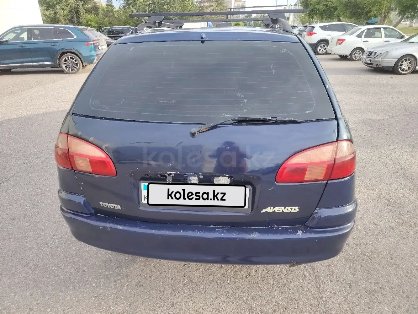 Toyota Avensis, 2000