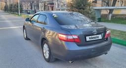 Toyota Camry 2007 года за 6 300 000 тг. в Шымкент – фото 2