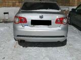 Volkswagen Jetta 2005 года за 3 000 000 тг. в Караганда – фото 2