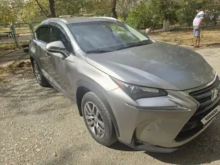 Lexus NX 300h