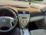 Toyota Camry 2010 года за 5 599 999 тг. в Жанаозен – фото 3