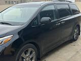 Toyota Sienna 2015 годаfor9 800 000 тг. в Атырау – фото 2