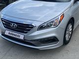 Hyundai Sonata 2016 года за 9 900 000 тг. в Астана