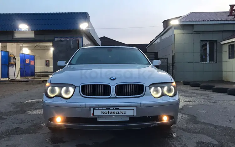 BMW 745 2004 года за 4 000 000 тг. в Актау