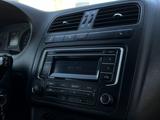 Volkswagen Polo 2015 года за 5 150 000 тг. в Уральск – фото 5