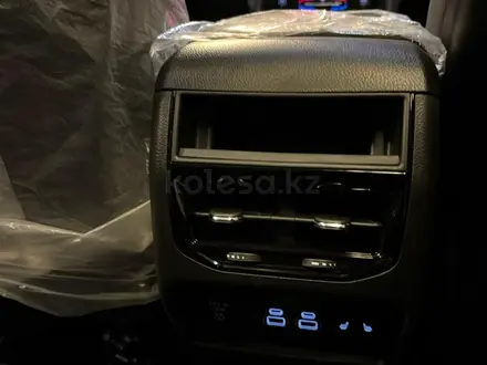 Jeep Grand Cherokee Overland 2024 года за 39 500 000 тг. в Алматы – фото 26