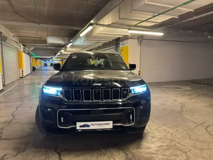 Jeep Grand Cherokee Overland 2024 года за 39 500 000 тг. в Алматы – фото 8