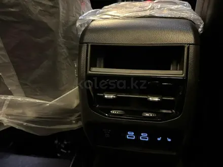 Jeep Grand Cherokee Overland 2024 года за 39 500 000 тг. в Алматы – фото 30