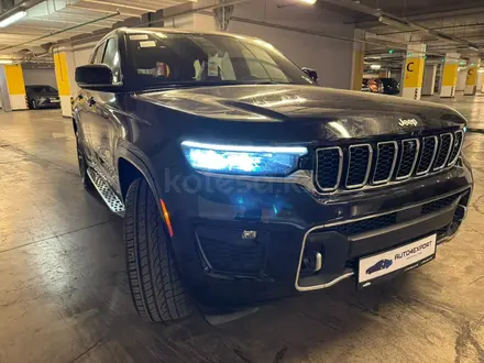 Jeep Grand Cherokee Overland 2024 года за 39 500 000 тг. в Алматы – фото 5