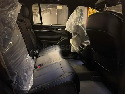 Jeep Grand Cherokee Overland 2024 года за 39 500 000 тг. в Алматы – фото 54