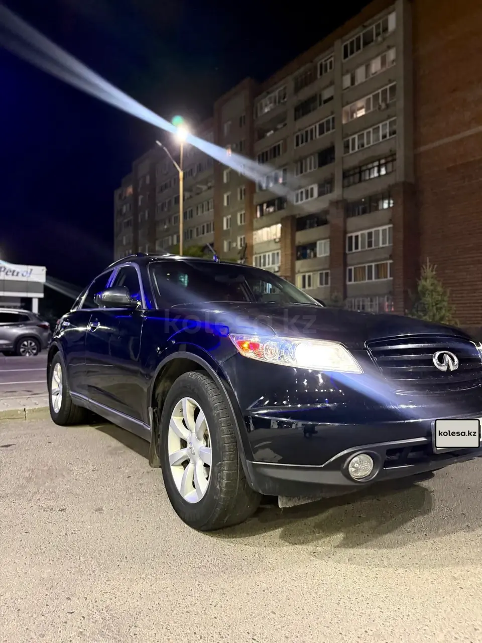 Infiniti FX35, 2003