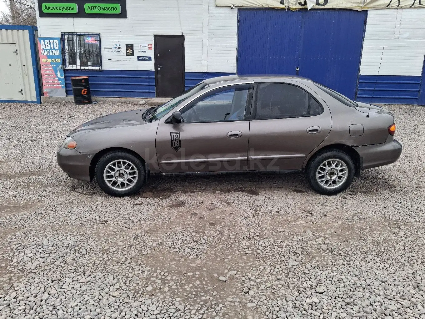 Hyundai Elantra, 1993