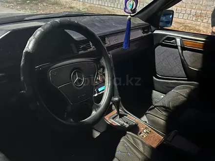 Mercedes-Benz E 220 1995 года за 1 800 000 тг. в Шымкент – фото 15