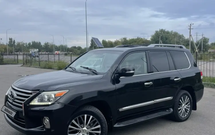 Lexus LX 570 2013 годаfor21 500 000 тг. в Астана