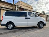 Hyundai Starex 2010 годаfor7 000 000 тг. в Астана – фото 5