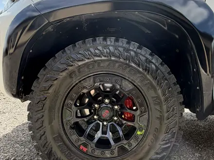 Toyota Land Cruiser Prado 2023 года за 50 000 000 тг. в Астана – фото 10
