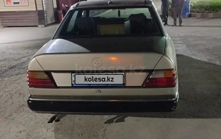 Mercedes-Benz E 260 1987 года за 1 000 000 тг. в Тараз