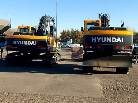 Hyundai  R260LC-9S 2022 года в Астана