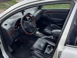 Toyota Avensis 2005 года за 3 500 000 тг. в Уральск – фото 5