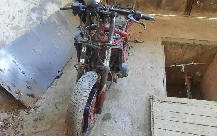 Suzuki  Bandit GSF 250 1992 годаүшін200 000 тг. в Конаев (Капшагай)