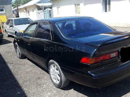 Toyota Camry 1999 года за 3 500 000 тг. в Тараз – фото 4