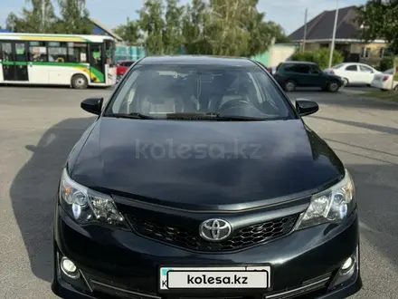 Toyota Camry 2014 года за 9 500 000 тг. в Костанай