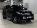 Toyota Highlander 2019 годаүшін23 500 000 тг. в Астана – фото 42