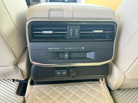 Toyota Land Cruiser 2023 года за 50 000 000 тг. в Атырау – фото 17