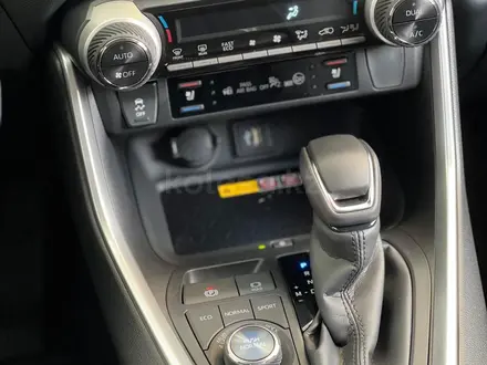 Toyota RAV4 Luxe+ 2025 года за 22 220 000 тг. в Кокшетау – фото 21